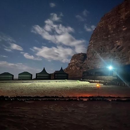 Desert Stars Rum Camp Rum vádi Kültér fotó